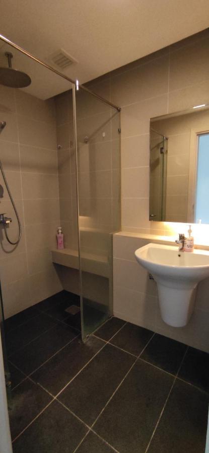 3 Bedroom Cozy Apartmet Kuala Lumpur Exterior photo